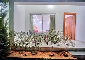 Ice Cliff Munnar by VOYE HOMES