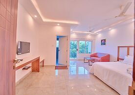 Ice Cliff Munnar by VOYE HOMES