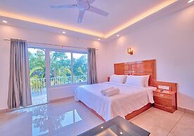 Ice Cliff Munnar by VOYE HOMES