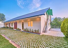 Ice Cliff Munnar by VOYE HOMES