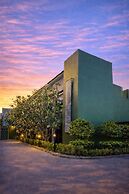 Na Ville Resort