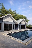 Na Ville Resort