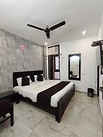 Hotel Gulmohar