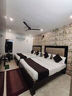 Hotel Gulmohar