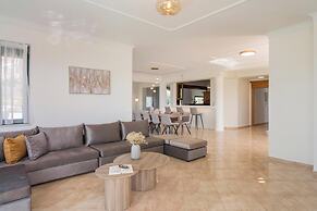 Lithea Estate Collection
