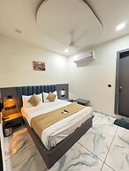 Hotel CTM Lake