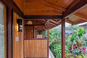 Kampung Bingo Glamping & Resto
