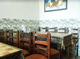Kiran Homestay Naukuchia Tal Rd