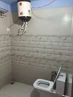 Kiran Homestay Naukuchia Tal Rd