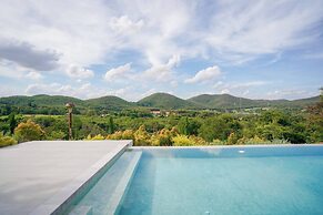 Jenita Valley Swimming Pool Villa Pakchong