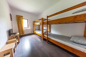 Route 68 Gurasada Park Hostel