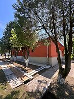 Route 68 Gurasada Park Hostel