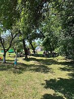 Route 68 Gurasada Park Hostel