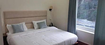 Mountain View Hotel The Shrigangalok