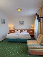 Hotel-Restaurant Dechbettener Hof