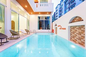 Downtown Oasis Pool Villa