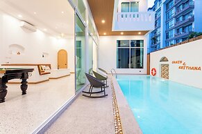 Downtown Oasis Pool Villa