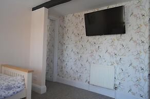 The Ilchester Arms Hotel
