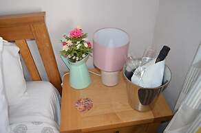 The Ilchester Arms Hotel