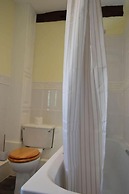 The Ilchester Arms Hotel