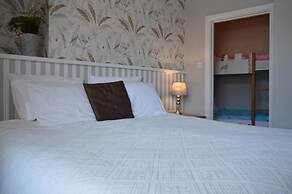 The Ilchester Arms Hotel