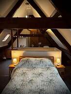 The Ilchester Arms Hotel
