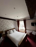 The Ilchester Arms Hotel