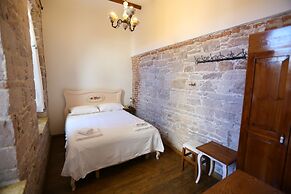 Kidalyo Hotel