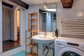Taddeo Apartment by Mamo Florence