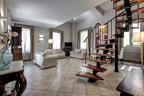 Taddeo Apartment by Mamo Florence