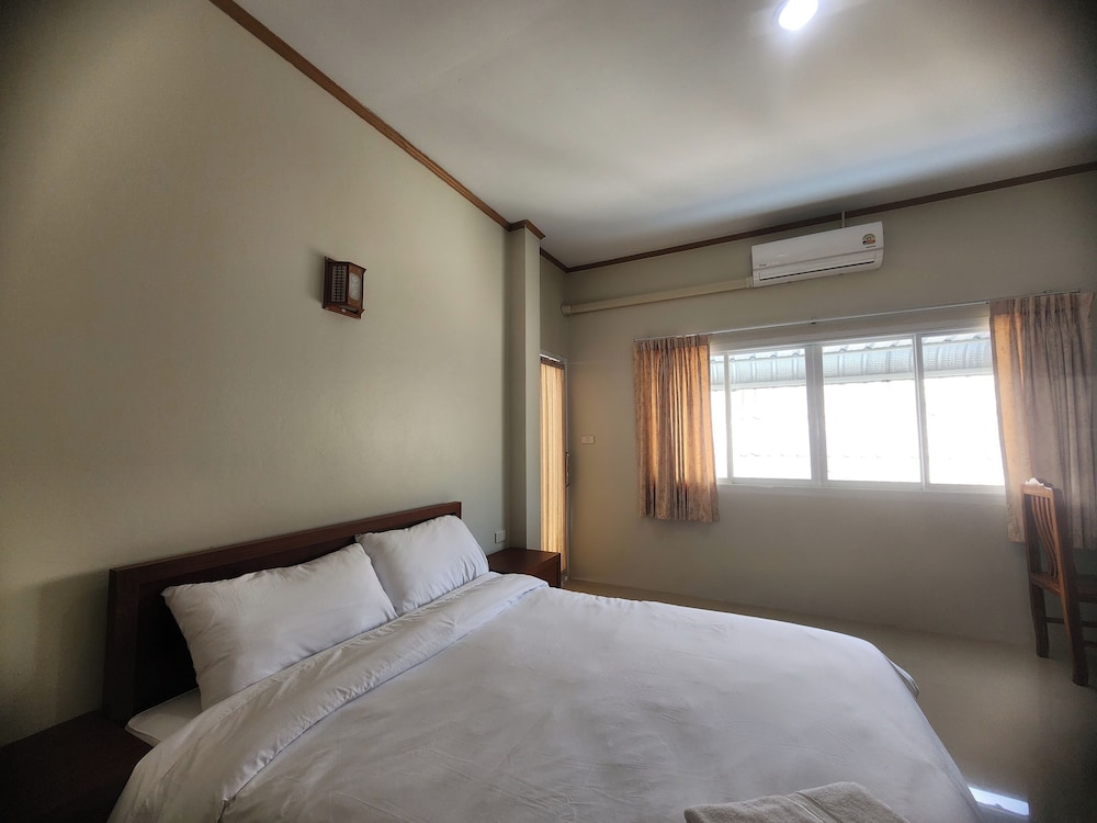 Wind Hill Resort Ranong