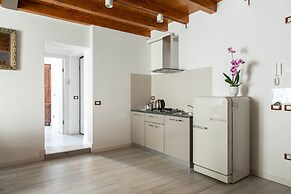 Varenna Apartments by Wonderful Italy