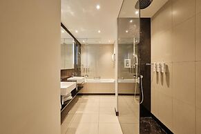 Radisson Blu Hotel, Bonn (T)