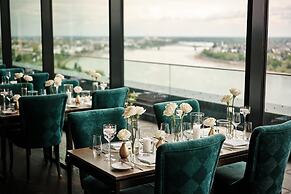 Radisson Blu Hotel, Bonn (T)