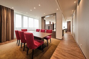 Radisson Blu Hotel, Bonn (T)