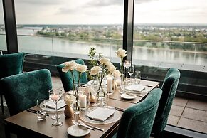 Radisson Blu Hotel, Bonn (T)