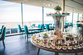 Radisson Blu Hotel, Bonn (T)