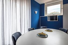 La Maison Entre Amis!