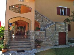 Charming 2-bedroom sea View Apartment Sharon