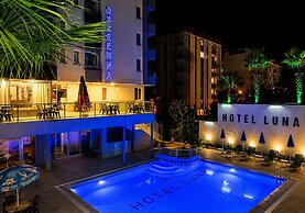 Luna Hotel