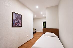 Luna Hotel