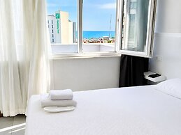 Luna Hotel