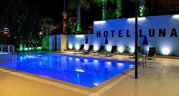 Luna Hotel