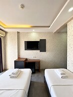 Luna Hotel