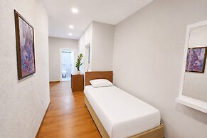 Luna Hotel