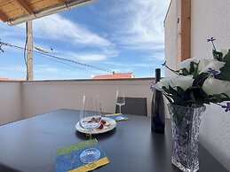 Sea View Apartment Marijana