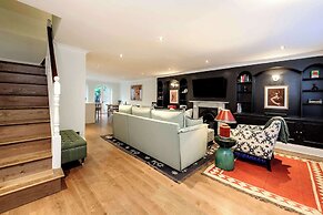 Modern 2-bedroom Flat - Angel