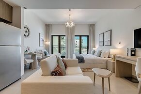 GLOBALSTAY Abu Dhabi Yas Golf Collection