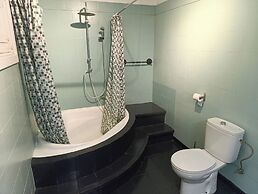 Zakshouse