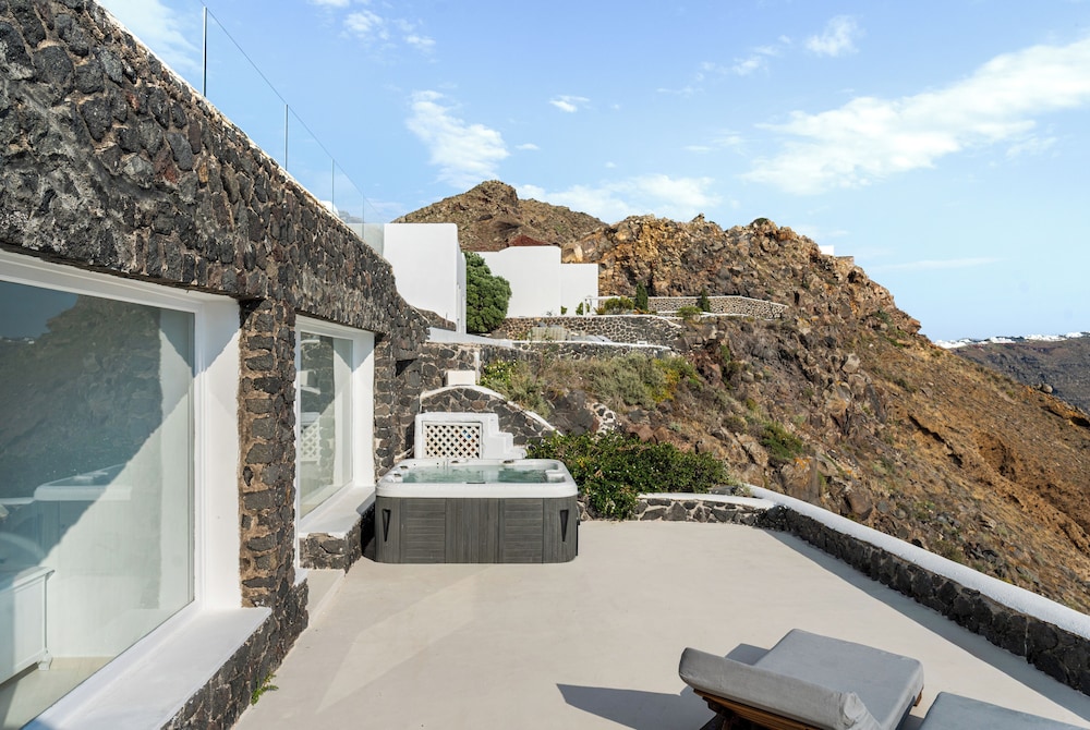 Neraé Santorini
